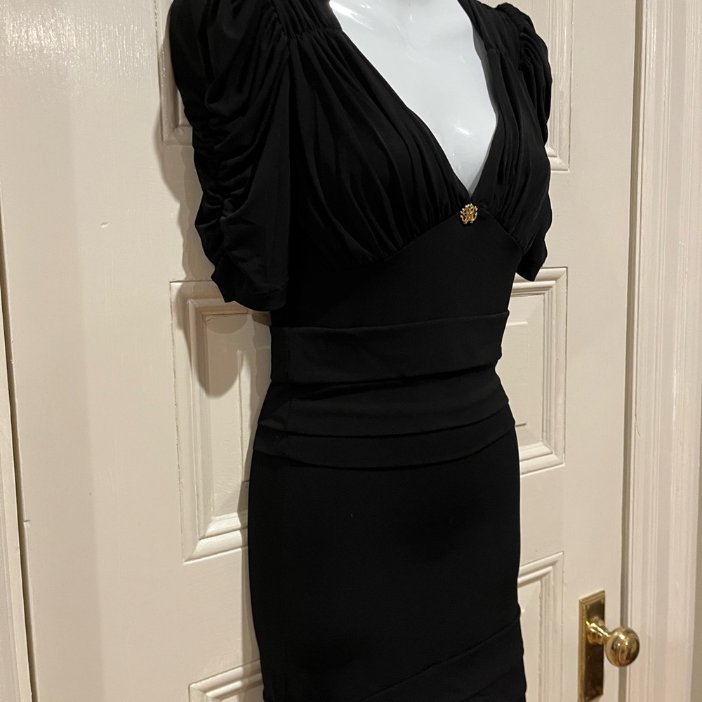 SEXY Short & Tight Roberto Cavalli Black V Neck Dress 1.550 Euro MINT
